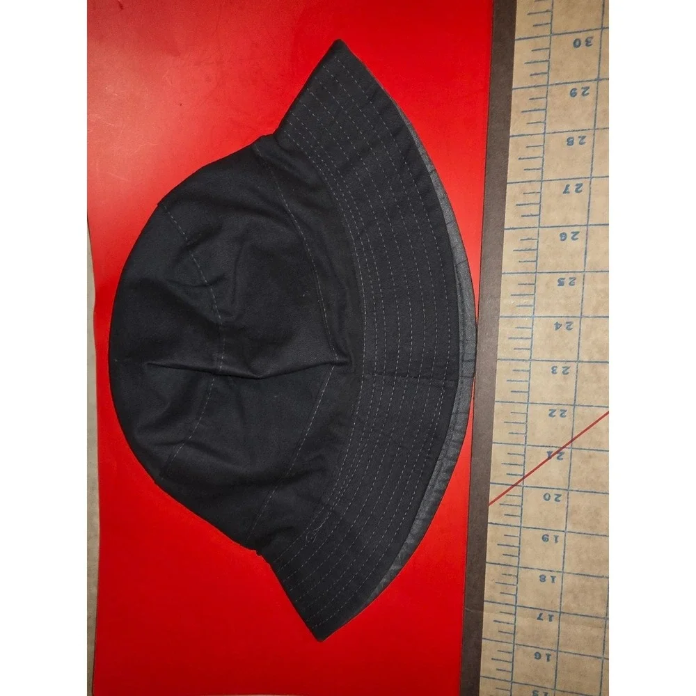 Zip Pocket Navy Blue Bucket / Fishing Hat QH On Zipper